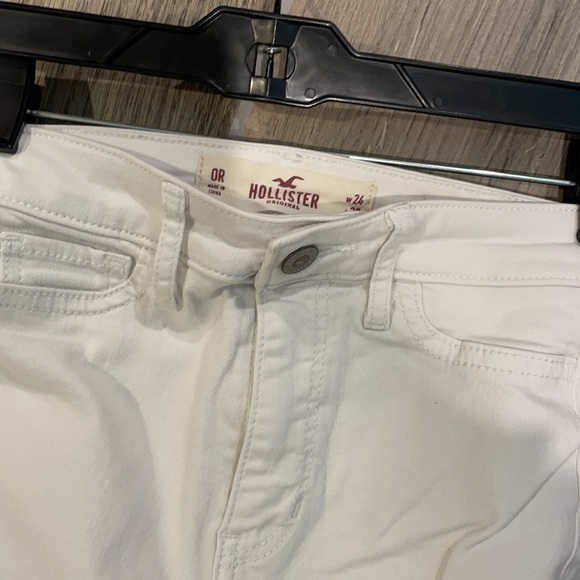 White ripped hollister jeans - Picture 3 of 3